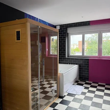 Capsule Retour Vers Le Futur Apartment Maubeuge
